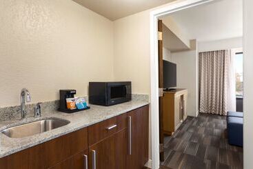 هتل Hampton Inn Fort Smith
