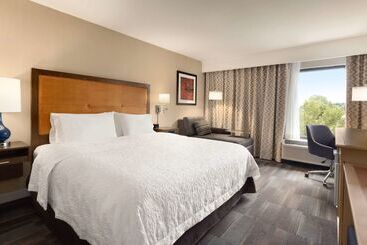 هتل Hampton Inn Fort Smith