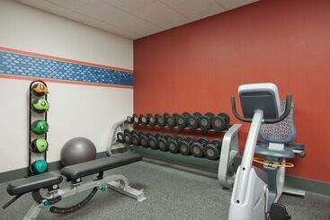 هتل Hampton Inn Grand Rapids North