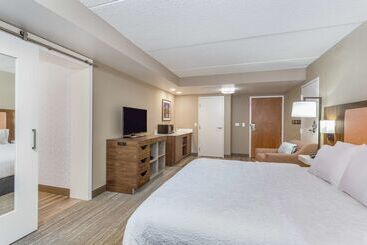 هتل Hampton Inn Harrisburgeast