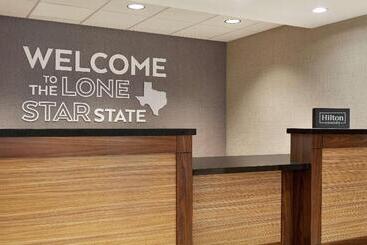 هتل Hampton Inn Houstonhobby Airport