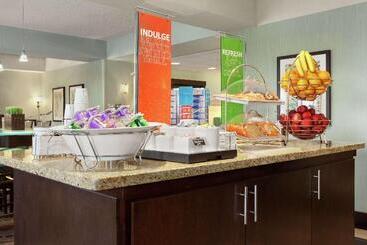 هتل Hampton Inn Houstonnorthwest