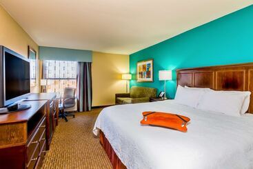 هتل Hampton Inn Huntsville Arsenal/south Pkway