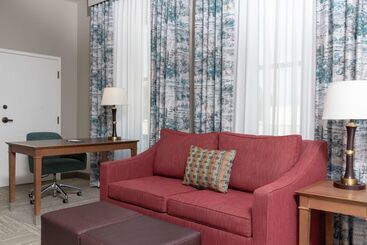 هتل Hampton Inn Indianapolis Downtown Across From Circle Centre