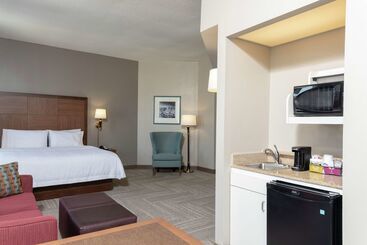 هتل Hampton Inn Indianapolis Downtown Across From Circle Centre