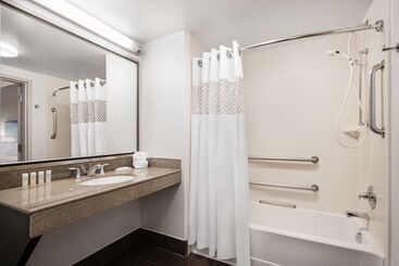 هتل Hampton Inn Loveland