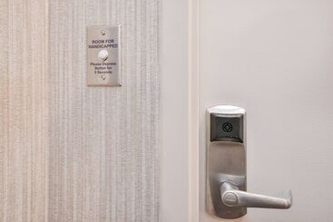 هتل Hampton Inn Martinsburg