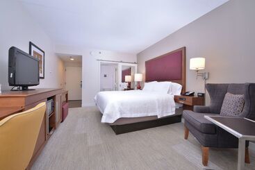 هتل Hampton Inn Martinsburg