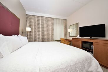 هتل Hampton Inn Martinsburg