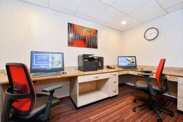 هتل Hampton Inn Martinsburg