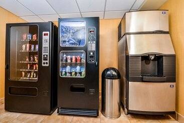 هتل Hampton Inn Martinsburg
