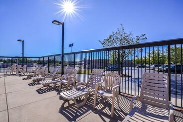 هتل Hampton Inn Martinsburg