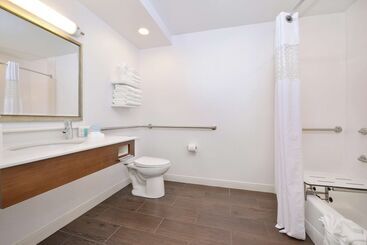 هتل Hampton Inn Martinsburg