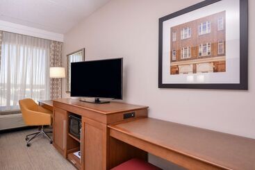 هتل Hampton Inn Martinsburg