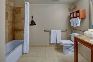 هتل Hampton Inn Miami Coconut Grove/coral Gables