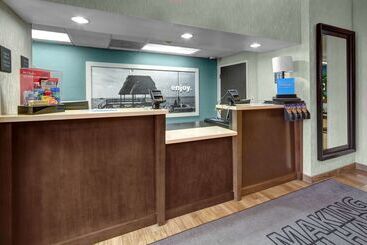 هتل Hampton Inn Miami Coconut Grove/coral Gables