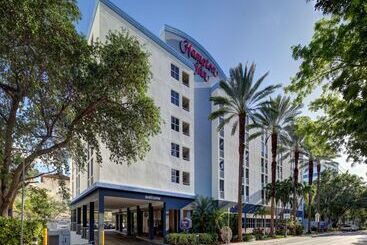 هتل Hampton Inn Miami Coconut Grove/coral Gables