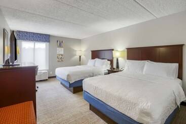 هتل Hampton Inn Mobilei10/bellingrath Gardens