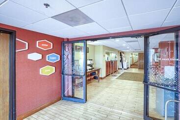 هتل Hampton Inn Mobilei10/bellingrath Gardens