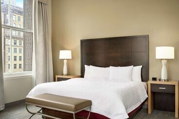 هتل Hampton Inn & Suites New Orleans Downtown