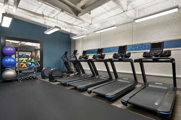 هتل Hampton Inn & Suites New Orleans Downtown