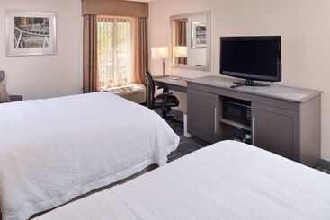 هتل Hampton Inn Closest To Universal Orlando