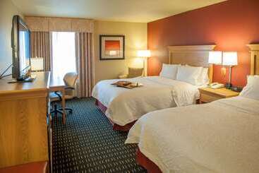 هتل Hampton Inn Pensacola Airport