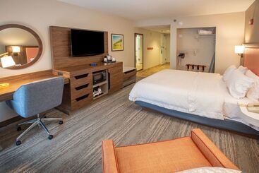 هتل Hampton Inn Pensacola Airport