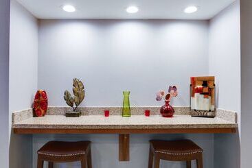 هتل Hampton Inn Pittsburgh/west Mifflin
