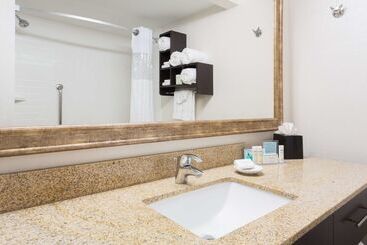 هتل Hampton Inn Pittsburgh/west Mifflin