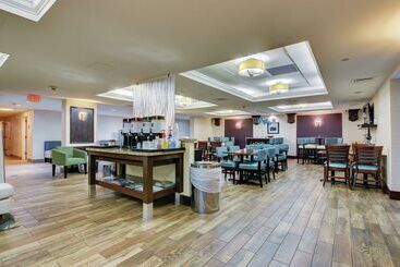 Szálloda Hampton Inn Portsmouth Central