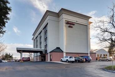 Szálloda Hampton Inn Portsmouth Central