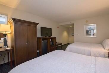 Szálloda Hampton Inn Portsmouth Central