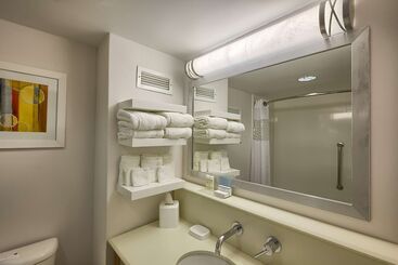 هتل Hampton Inn Raleigh Garner