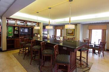 هتل Hampton Inn Raleigh Garner