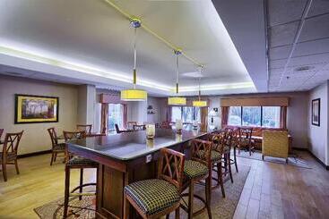 هتل Hampton Inn Raleigh Garner