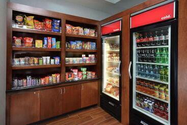 هتل Hampton Inn Raleigh Durham Airport