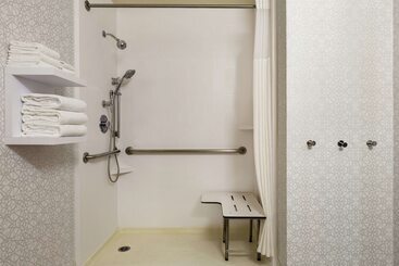 هتل Hampton Inn Sedona