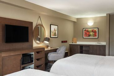 هتل Hampton Inn Sedona