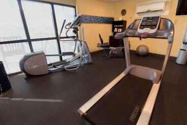 هتل Hampton Inn Sevierville