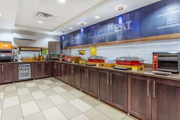 هتل Hampton Inn Sioux Falls