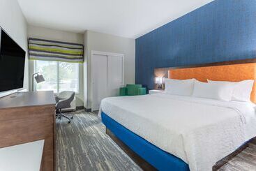 هتل Hampton Inn Sioux Falls