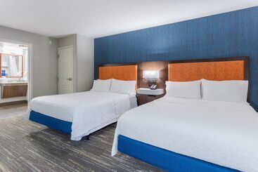 هتل Hampton Inn Sioux Falls