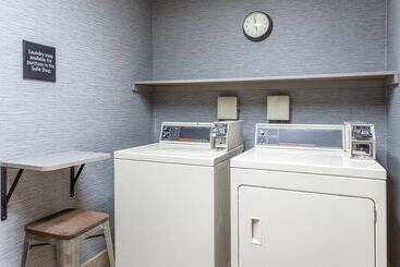 هتل Hampton Inn Sioux Falls