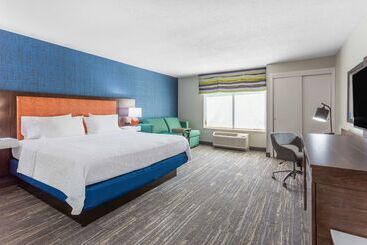 هتل Hampton Inn Sioux Falls
