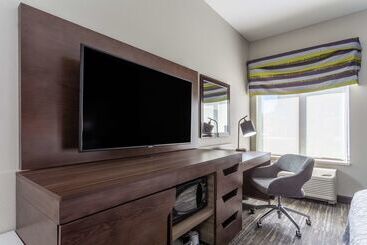 هتل Hampton Inn Sioux Falls
