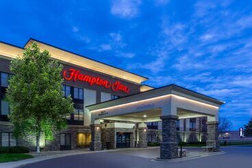 هتل Hampton Inn Sioux Falls