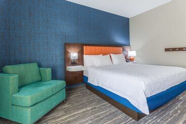 هتل Hampton Inn Sioux Falls