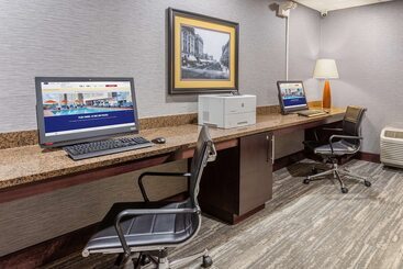 هتل Hampton Inn Sioux Falls