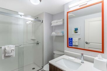 هتل Hampton Inn Sioux Falls